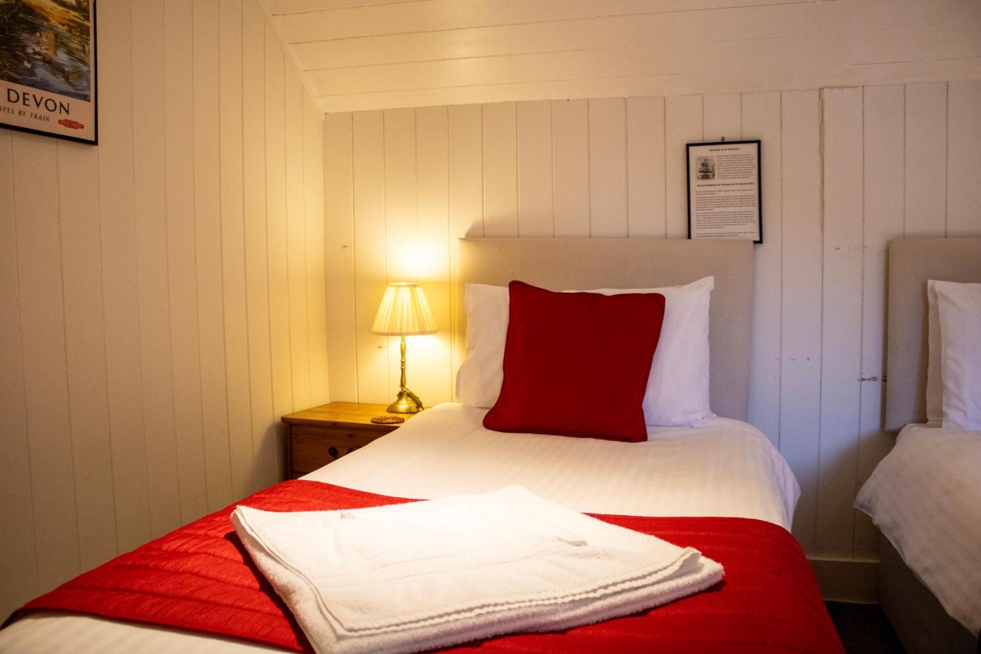 St Vincent Guest House Lynton Extérieur photo